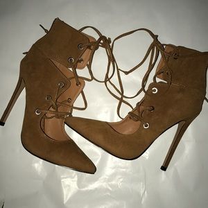 Camel Colored HeeLs